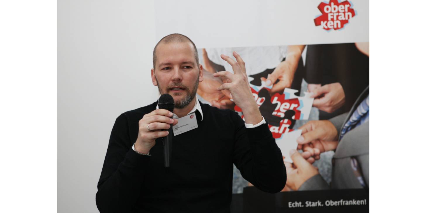 Zukunftsforscher Prof. Dr. Stefan Carsten
